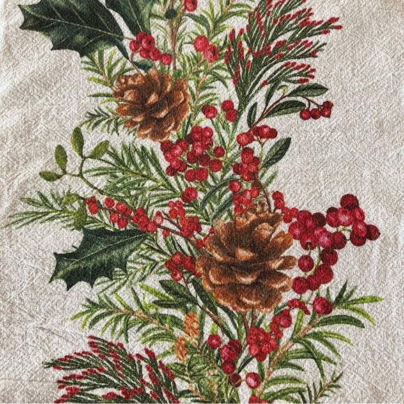 New Pottery Barn Holly Berry Tea Towels - Set of 2, Christmas, Winter, Holiday - Picture 3 of 15